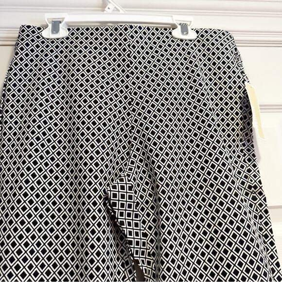 Michael Kors Pants Medium $78 Stretch Slacks Diamond Print Black White NWT - Picture 9 of 13